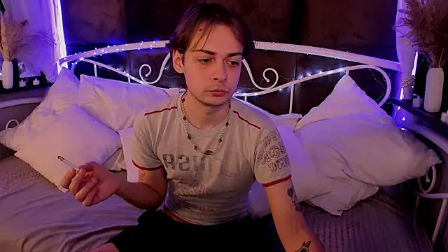 Snapshot of PaulWilliamsy chatting on January 6, 2026, 10:19 am PaulWilliamsy online show from January 6, 2026, 10:19 am