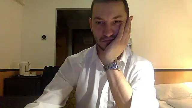 batschi0512 online show from January 15, 2026, 10:57 pm