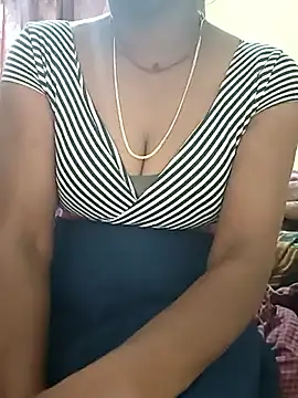 Snapshot of Meena_Meenakshi chatting on February 13, 2026, 10:11 am Meena Meenakshi online show from February 13, 2026, 10:11 am