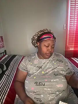 Snapshot of Chocolatebunnyxx96 chatting on February 24, 2026, 5:55 pm Chocolatebunnyxx96 online show from February 24, 2026, 5:55 pm