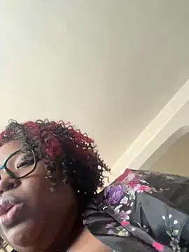 Snapshot of Chocolatebunnyxx96 chatting on February 25, 2026, 6:06 pm Chocolatebunnyxx96 online show from February 25, 2026, 6:06 pm