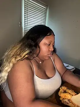 Chocolatebunnyxx96 online show from March 22, 2026, 3:59 pm