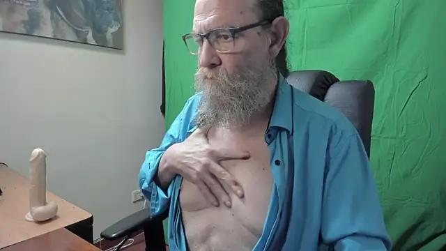 Uncle Hottie online show from March 10, 2026, 5:18 pm