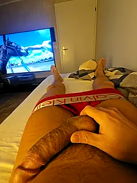 Snapshot of sensualman90 chatting on May 10, 2026, 10:04 pm sensualman90 online show from May 10, 2026, 10:04 pm