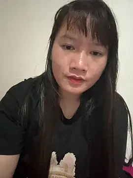 Snapshot of Suni-ii chatting on May 9, 2026, 11:59 am Suni-ii online show from May 9, 2026, 11:59 am