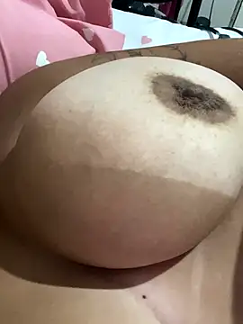 AnneM5 online show from January 7, 2026, 5:21 am