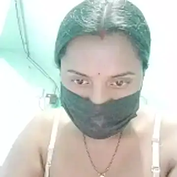 debpriyasen92 online show from February 5, 2026, 10:31 am