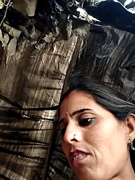 Snapshot of Bhavna8080 chatting on January 13, 2026, 6:08 am Bhavna8080 online show from January 13, 2026, 6:08 am