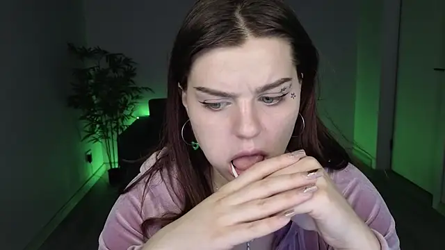 MilkyPop  online show from April 3, 2026, 10:02 am