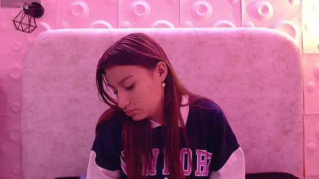 Snapshot of yuyis_15 chatting on January 12, 2026, 11:59 am yuyis 15 online show from January 12, 2026, 11:59 am