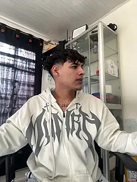 MaxStar26 online show from January 11, 2026, 12:54 pm