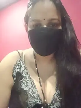 Snapshot of 01Roshani chatting on June 19, 2026, 8:01 pm 01Roshani online show from June 19, 2026, 8:01 pm