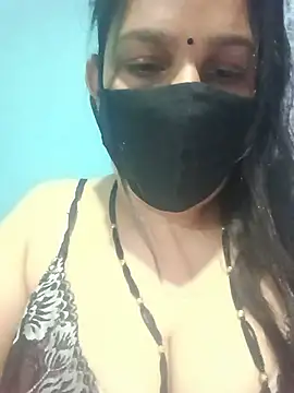 Snapshot of 01Roshani chatting on June 27, 2026, 7:19 pm 01Roshani online show from June 27, 2026, 7:19 pm