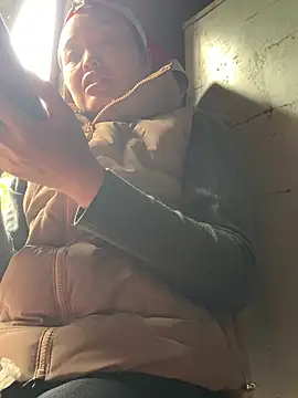 hinicky-0 online show from February 23, 2026, 3:37 am