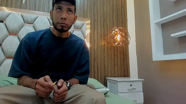 Snapshot of james__walsh chatting on February 22, 2026, 7:34 pm james walsh online show from February 22, 2026, 7:34 pm