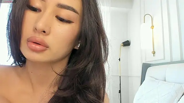 Snapshot of SayokoMia_S chatting on February 14, 2026, 9:17 am SayokoMia S online show from February 14, 2026, 9:17 am