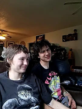 Snapshot of SugarNCinnamon chatting on June 6, 2026, 7:29 pm SugarNCinnamon online show from June 6, 2026, 7:29 pm