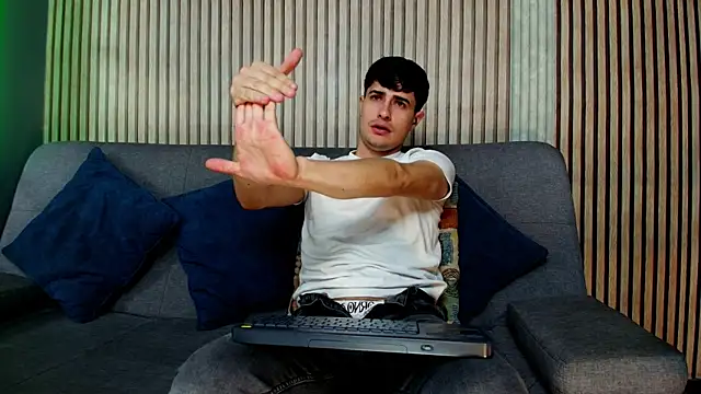 bro friends online show from January 11, 2026, 12:26 am