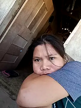 Snapshot of Hannah_4u chatting on February 17, 2026, 4:42 am Hannah 4u online show from February 17, 2026, 4:42 am