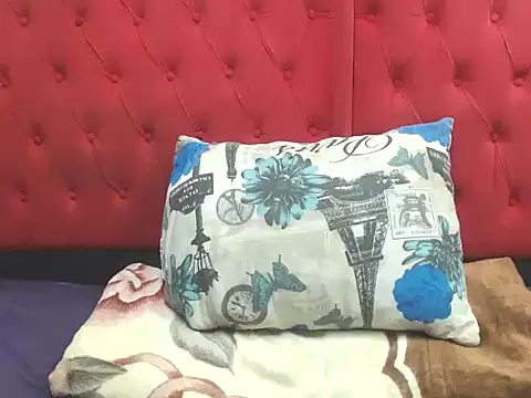 Snapshot of brownskingirl25 chatting on January 9, 2026, 6:21 pm brownskingirl25 online show from January 9, 2026, 6:21 pm