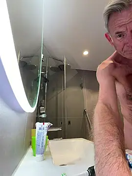 Pierre4tjyxx online show from April 8, 2026, 4:45 am