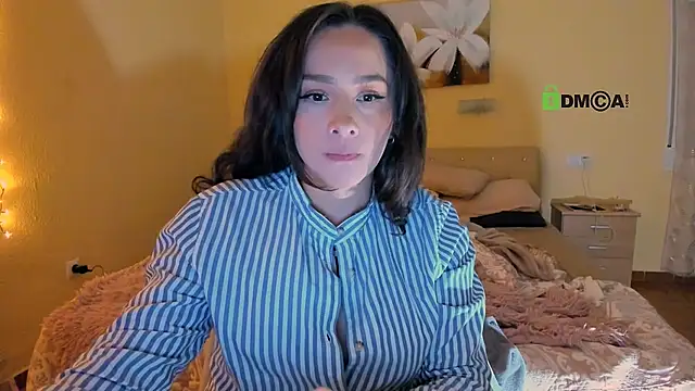 juliiaroberts online show from March 13, 2026, 4:30 am