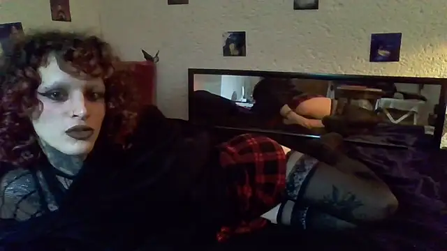 Snapshot of gracelustxx chatting on February 13, 2026, 4:36 pm gracelustxx online show from February 13, 2026, 4:36 pm