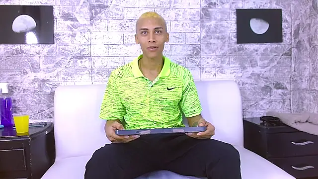 Snapshot of Harin_Prize chatting on July 20, 2026, 5:37 pm Harin Prize online show from July 20, 2026, 5:37 pm