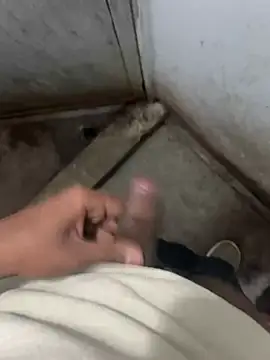 HotDady69690 online show from February 16, 2026, 6:37 pm