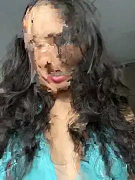 Snapshot of auroramooon chatting on February 17, 2026, 3:03 am auroramooon online show from February 17, 2026, 3:03 am