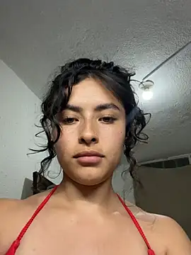 Snapshot of auroramooon chatting on February 18, 2026, 1:56 am auroramooon online show from February 18, 2026, 1:56 am