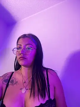 queen of you heart online show from April 6, 2026, 12:30 am