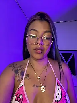 queen of you heart online show from April 13, 2026, 11:43 pm