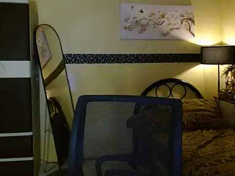 EnviousMaddie online show from March 31, 2026, 12:01 am