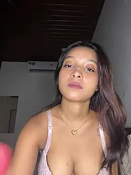 annaya sexy online show from July 19, 2026, 4:22 pm