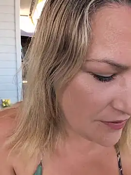 Pxetiteblonde1 online show from July 9, 2026, 11:25 am
