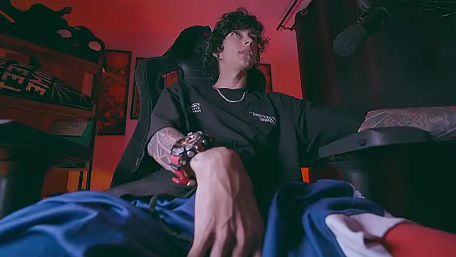 Olliver   y online show from March 18, 2026, 2:26 am