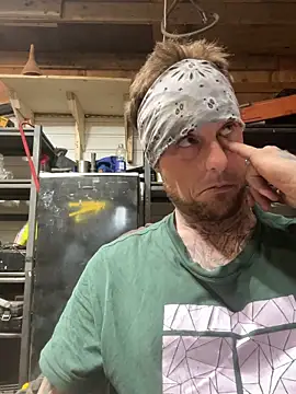 WIDBIGWHITECOCK online show from April 6, 2026, 3:15 am