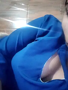 catstar143 online show from March 26, 2026, 7:41 pm