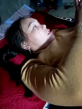 vanvan005 online show from February 8, 2026, 1:25 pm