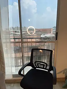 Snapshot of liam_bronw chatting on February 11, 2026, 5:07 pm liam bronw online show from February 11, 2026, 5:07 pm