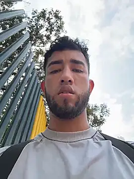 Snapshot of liam_bronw chatting on February 15, 2026, 6:59 pm liam bronw online show from February 15, 2026, 6:59 pm