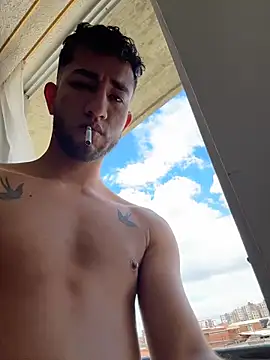 Snapshot of liam_bronw chatting on February 20, 2026, 4:51 pm liam bronw online show from February 20, 2026, 4:51 pm