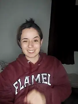 Darlynghotmiss online show from January 6, 2026, 12:14 am