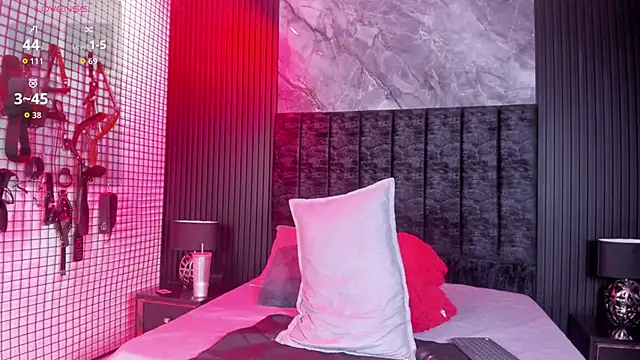 EbonyTanisha online show from April 4, 2026, 6:27 pm