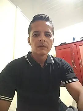 Snapshot of Gracho_25 chatting on June 8, 2026, 11:38 pm Gracho 25 online show from June 8, 2026, 11:38 pm