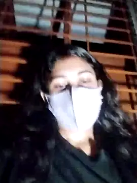 queenneha69 online show from June 15, 2026, 5:26 pm