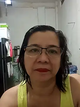 Snapshot of Olivia_74 chatting on January 14, 2026, 1:28 pm Olivia 74 online show from January 14, 2026, 1:28 pm