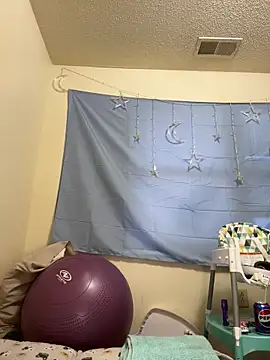 Snapshot of Egyptian_reign chatting on January 18, 2026, 9:51 pm Egyptian reign online show from January 18, 2026, 9:51 pm