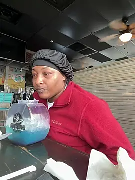 Snapshot of Egyptian_reign chatting on February 26, 2026, 7:57 pm Egyptian reign online show from February 26, 2026, 7:57 pm